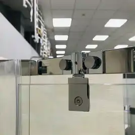 Душевой уголок AVS Трапеция 100х100 профиль хром, стекло прозрачное, 803-0023-195-1010-CR-T