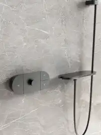 Душевая система  Vincea Futura VSFW-2F12TMB VSFW-2F12TMB  с термостатом, встраиваемая, черный матовый