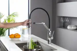 Смеситель для кухни Aquatek Европа AQ1388CR с выдвижной лейкой, Хром