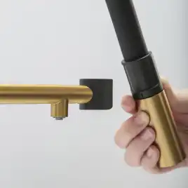 Смеситель для кухни с гибким изливом AVS PureRiver брашированное золото, 811-170-BG