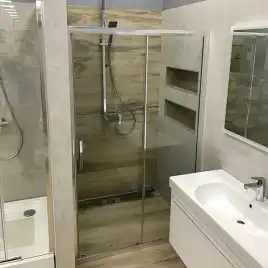 Душевая дверь в нишу AVS Квант 120 профиль хром, стекло прозрачное, 803-0017-195-12-CR-T