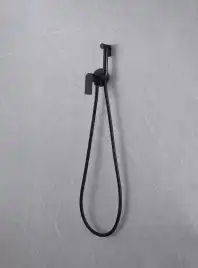 Смеситель ABBER Weiss Insel AF8025B с гигиеническим душем, черный матовый