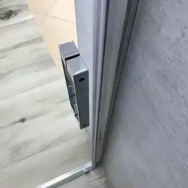 Душевая дверь в нишу AVS Квант 120 профиль хром, стекло прозрачное, 803-0017-195-12-CR-T