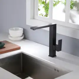 Смеситель для кухни Abber Daheim AF8214B поворотный излив, Черный матовый