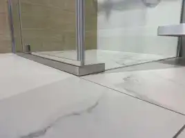 Душевой уголок AVS Фаворит 90x90 профиль хром, стекло прозрачное, 803-0025-195-9090-CR-T