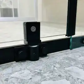 Душевой уголок AVS Фаворит 120x90 профиль черный матовый, стекло прозрачное, 803-0025-195-1290-BM-T