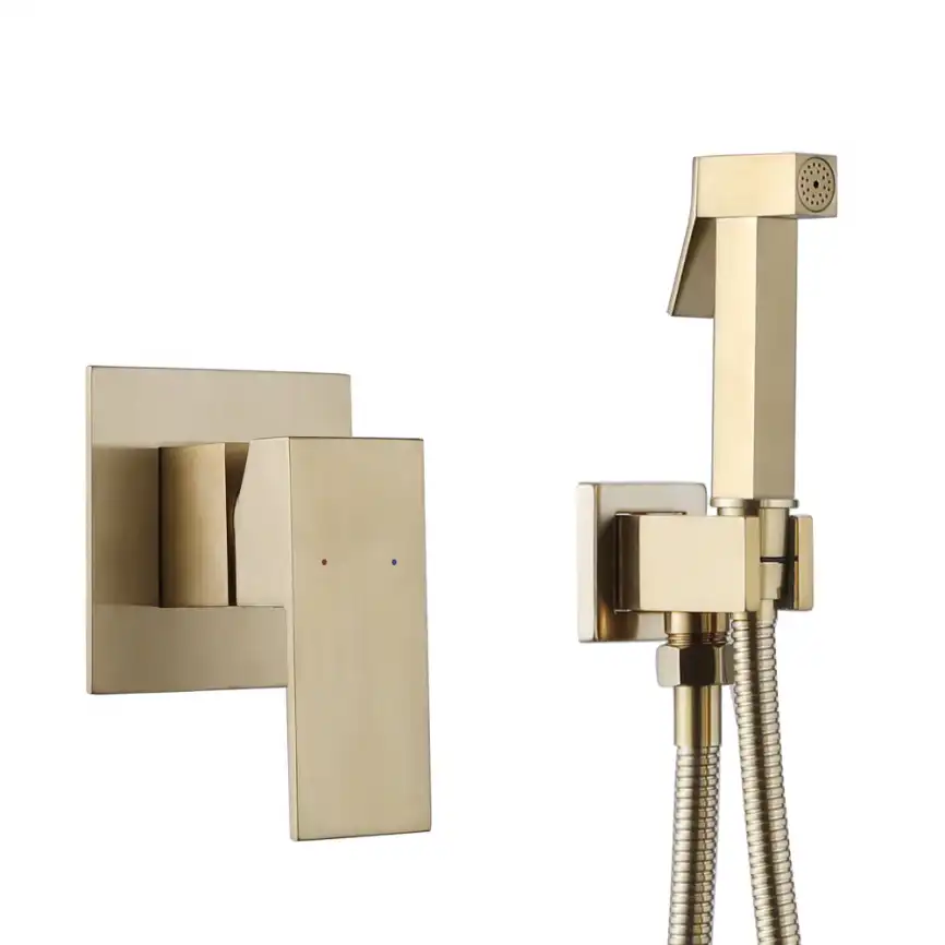 Смеситель ABBER Daheim AF8225G с гигиеническим душем, золото матовое фото 1