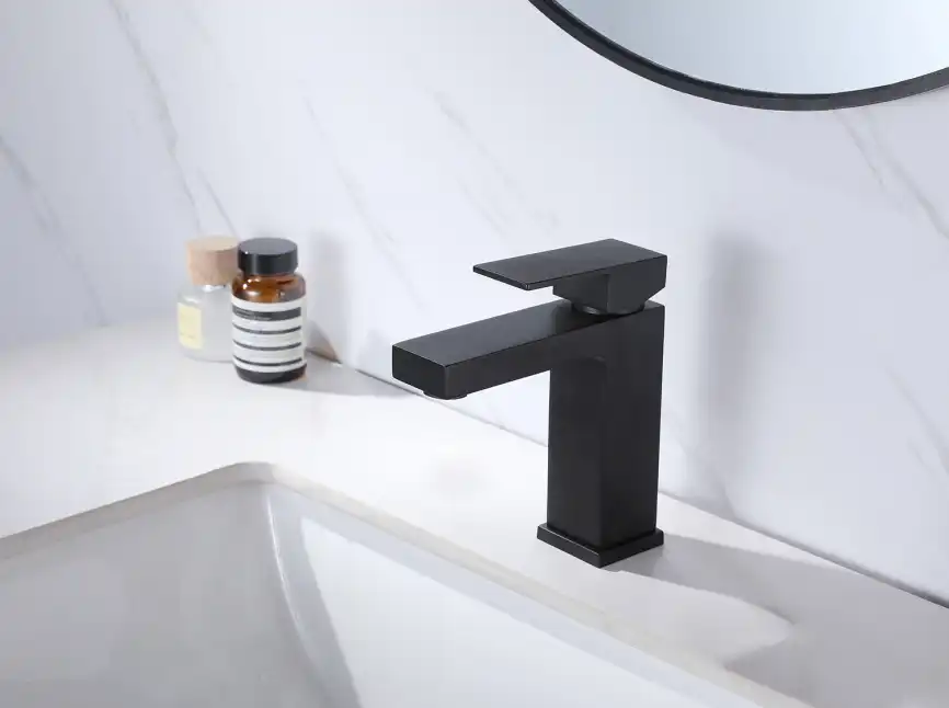 Смеситель для раковины Abber Daheim AF8210B, однорычажный, цвет Черный матовый фото 3