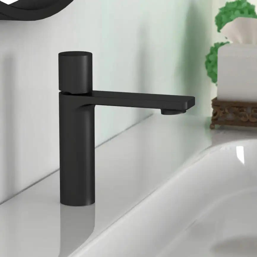 Смеситель для раковины Vincea Vogue VBF-4V3MB, черный фото 1