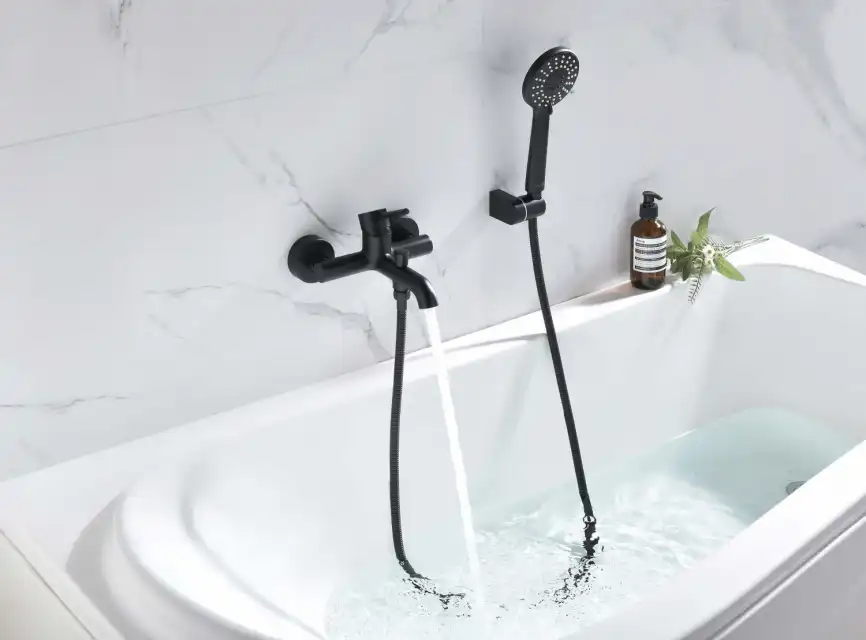 Смеситель для ванны Aquatek Европа AQ1349MB, однорычажный, с коротким изливом, Черный матовый фото 4