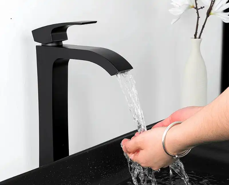 Смеситель для раковины Gappo G1007-86 высокий, Черный матовый фото 10