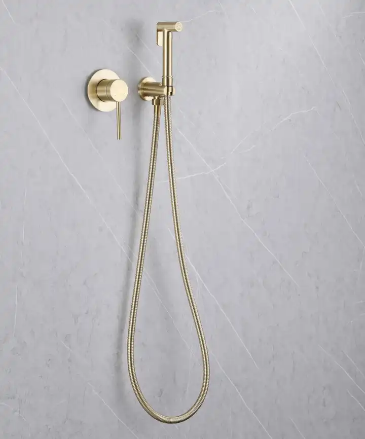 Смеситель ABBER Emotion AF8825G с гигиеническим душем, золото матовое фото 3