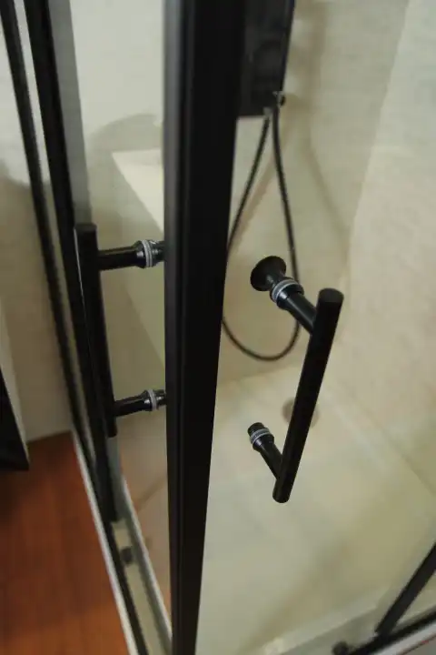 Душевой уголок CEZARES ECO-O-A-2-90-C-NERO профиль Хром стекло Прозрачное фото 3