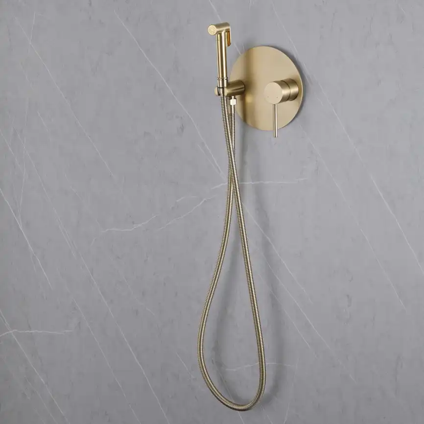 Смеситель ABBER Emotion AF8826G с гигиеническим душем, золото матовое фото 3