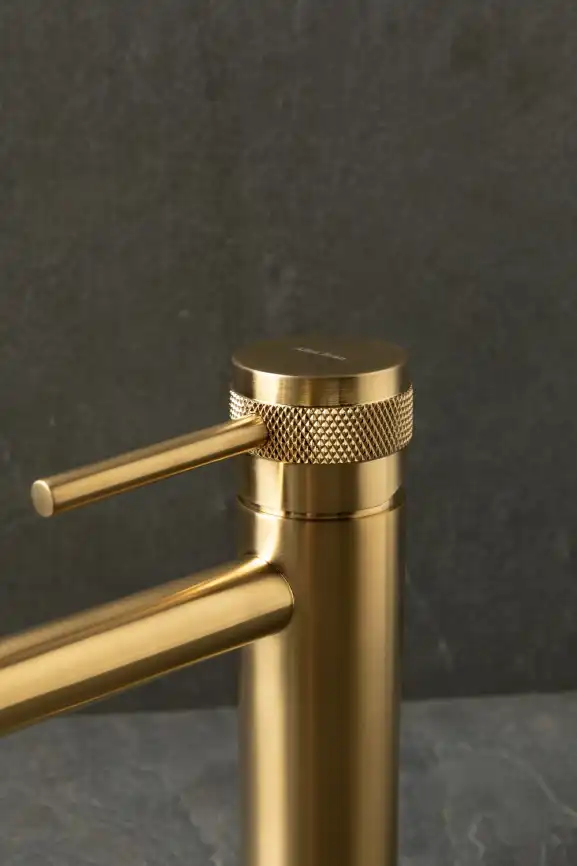 Смеситель для раковины Allen Brau Priority 5.31A01-GB золото фото 8