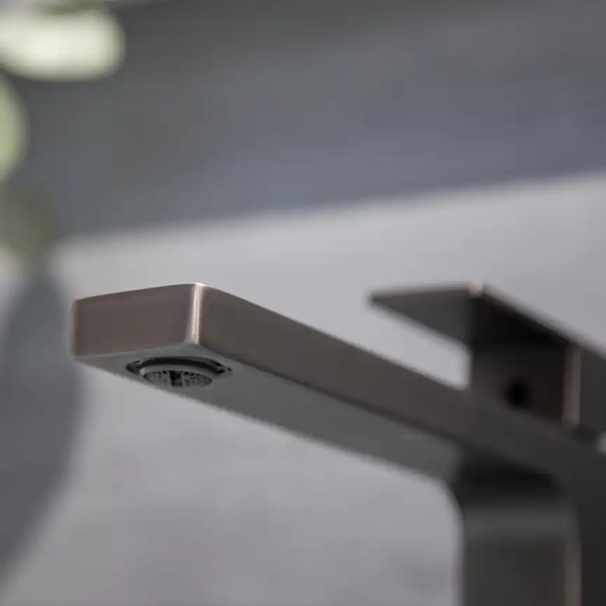 Смесители для раковины AVS Cube 811-201-GM высокий, оружейная сталь фото 9