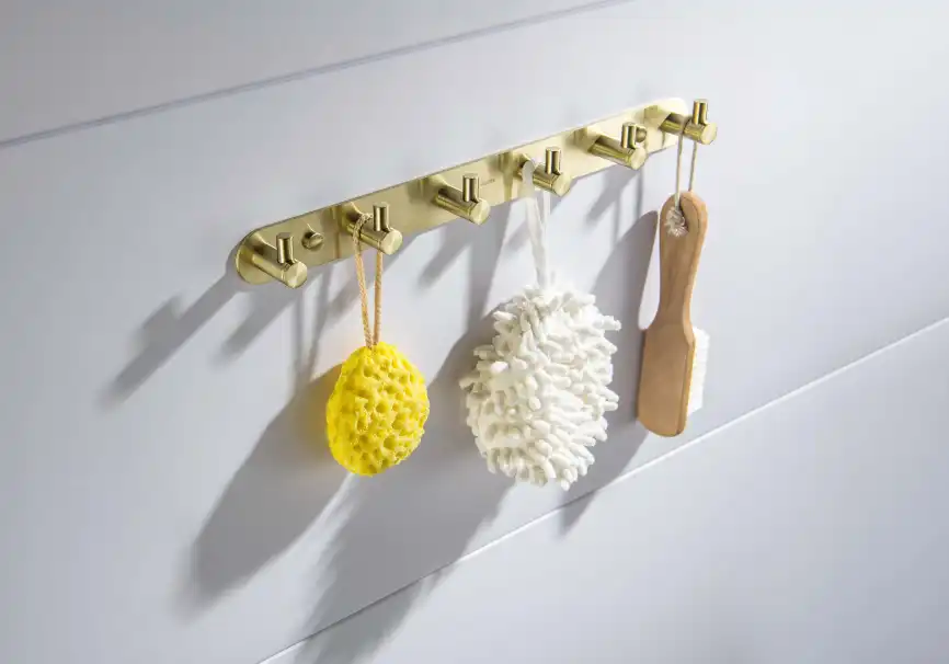 Планка с 6 крючками Aquatek Европа AQ4124BG, Золото матовое фото 4