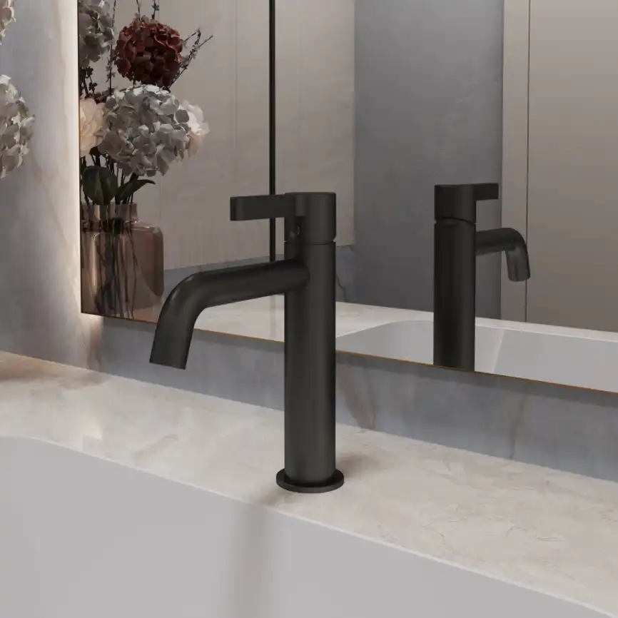 Смеситель для раковины Vincea Villa VBF-1VL1MB однорычажный, черный фото 1