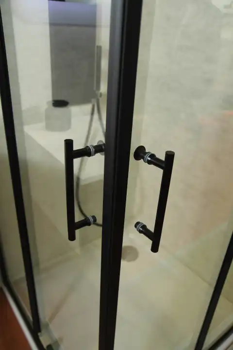 Душевой уголок CEZARES ECO-O-A-2-100-C-NERO профиль Хром стекло Прозрачное фото 4