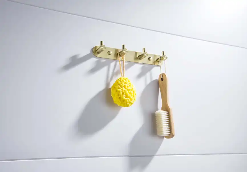 Планка с 4 крючками Aquatek Европа AQ4123BG, Золото матовое фото 4