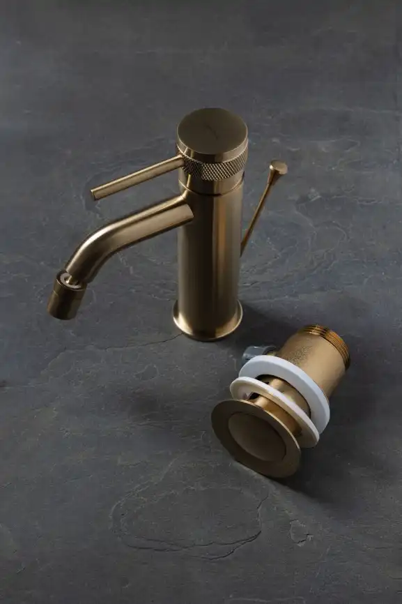 Смеситель для биде Allen Brau Priority 5.31A04-GB (с донным клапаном) золото фото 4