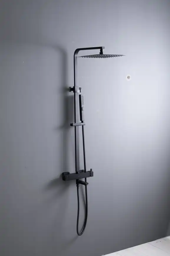 Душевая система Allen Brau Infinity 5.21029-31 для ванны с изливом, верхний и ручной душ, Черный матовый фото 9