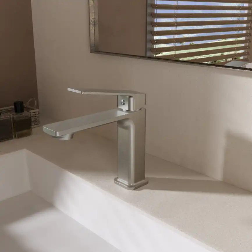 Смеситель для раковины Vincea Core VBF-4CO1BN, брашированный никель фото 1