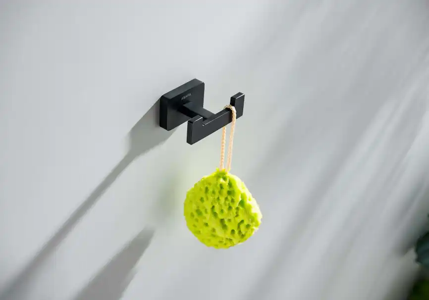 Крючок для полотенец Aquatek Либра AQ4302MB двойной, Черный матовый фото 4