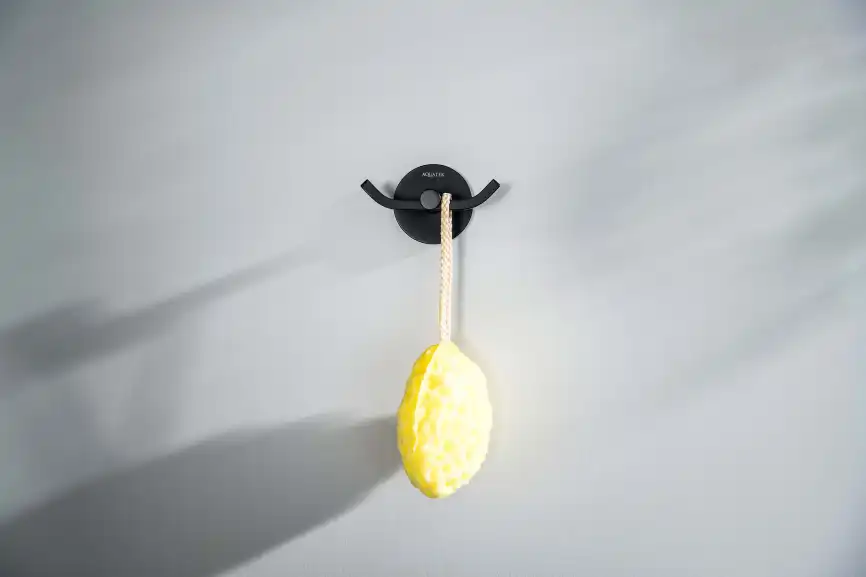 Крючок для полотенец Aquatek Бетта AQ4602MB двойной, Черный матовый фото 4