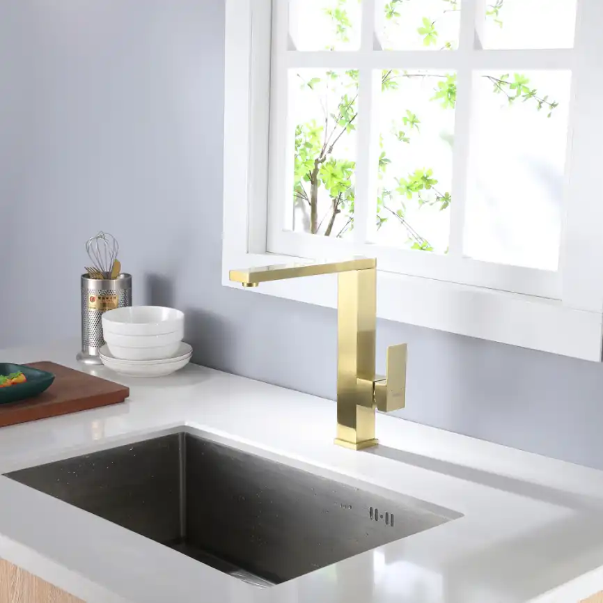 Смеситель для кухни Abber Daheim AF8214G поворотный излив, Золото фото 2